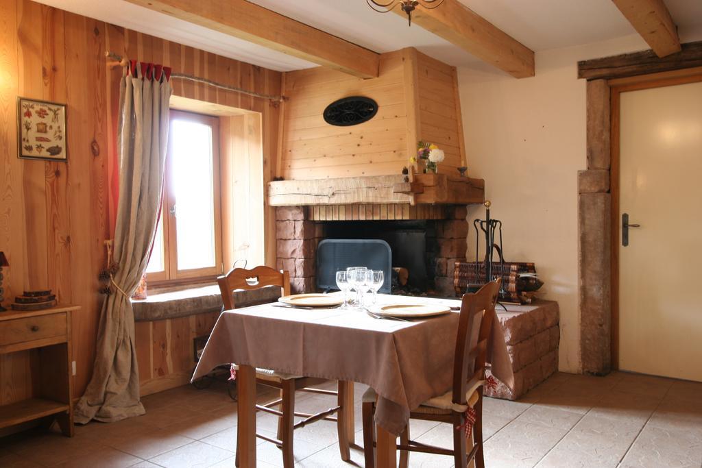 ホテル Auberge Du Ruxelier Cheniménil エクステリア 写真